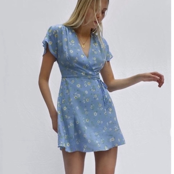 FRENCH CONNECTION Womens Light Blue Short Sleeve Mini Evening Wrap Dress XS - Picture 1 of 8